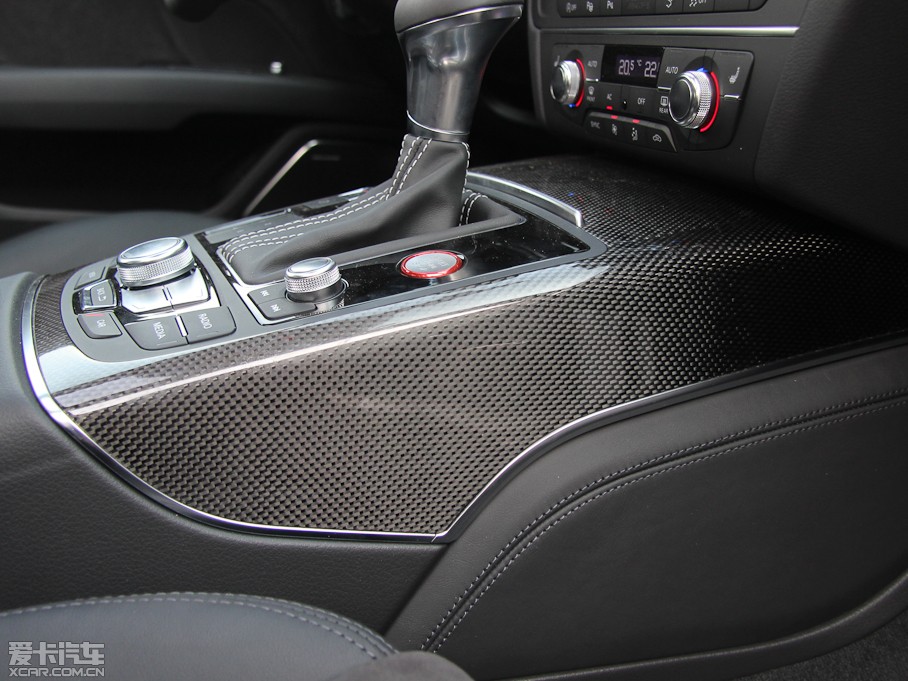 2013?yun)WS7 4.0T TFSI quattro