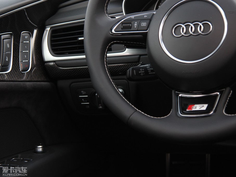 2013?yun)WS7 4.0T TFSI quattro