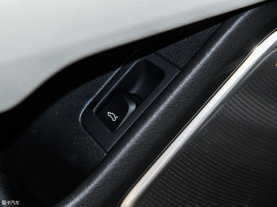 2013WS7 4.0T TFSI quattro