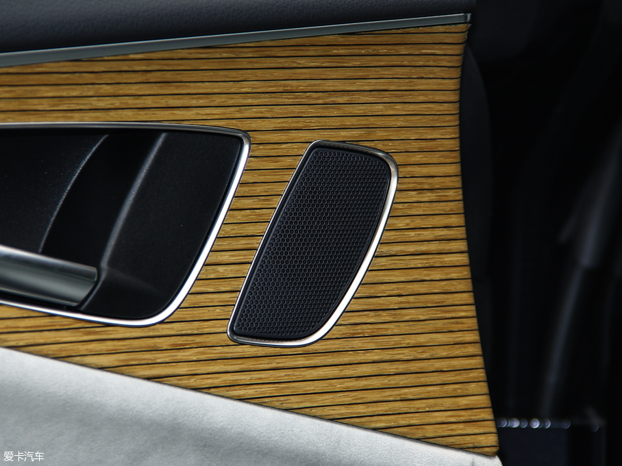 2013WS7 4.0T TFSI quattro