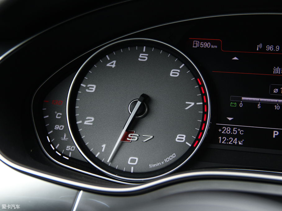 2013?yun)WS7 4.0T TFSI quattro