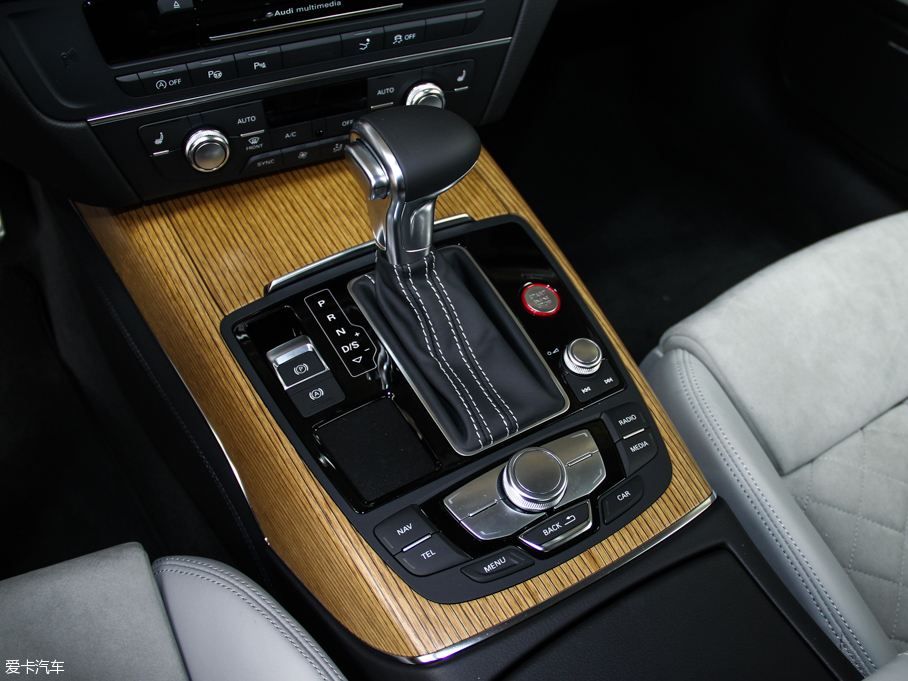 2013?yun)WS7 4.0T TFSI quattro