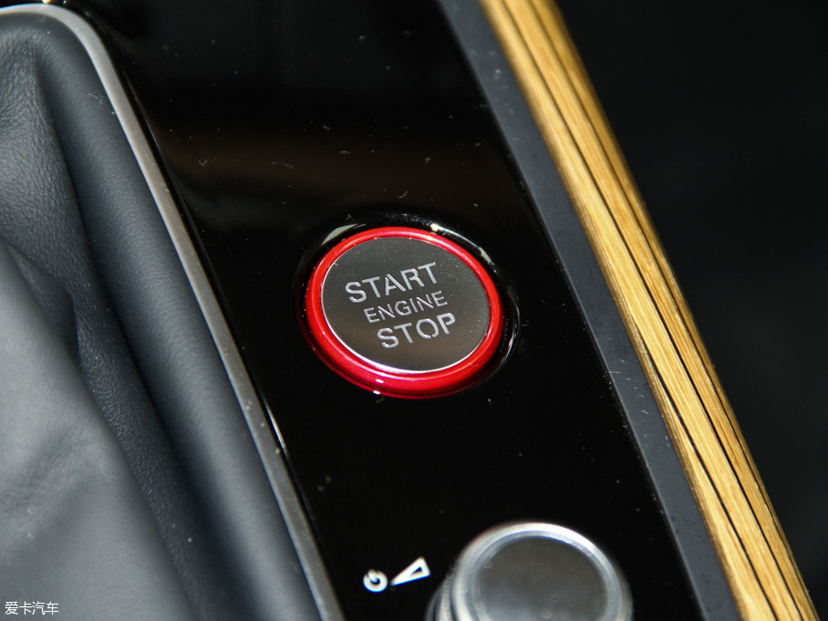 2013WS7 4.0T TFSI quattro