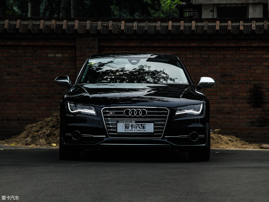 2013WS7 4.0T TFSI quattro