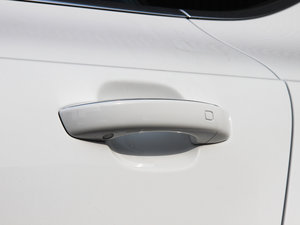 20134.0T TFSI quattro (x)(ji)^