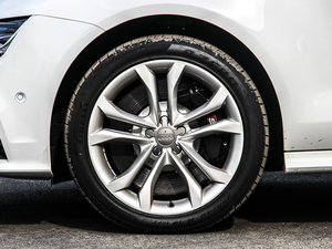 20134.0T TFSI quattro ݆Ȧ