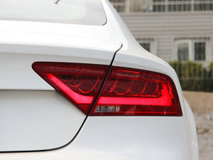 20134.0T TFSI quattro β