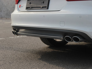 20134.0T TFSI quattro Ś