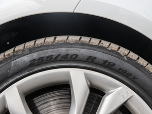 20134.0T TFSI quattro ݆̥ߴ