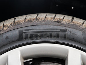 20134.0T TFSI quattro ݆̥Ʒ