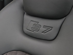 20134.0T TFSI quattro g