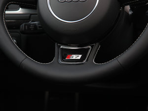 20134.0T TFSI quattro п؅^