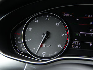 20134.0T TFSI quattro п؅^