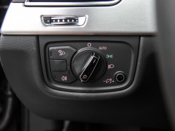 奧迪2013款奧迪A8L混合動力