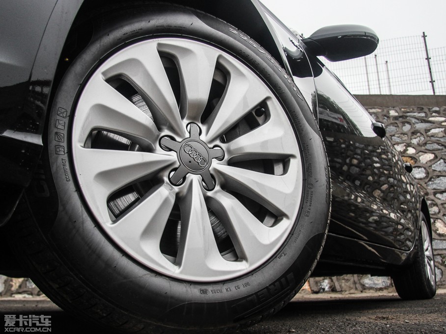 2013WA6 Hybrid 40 Hybrid