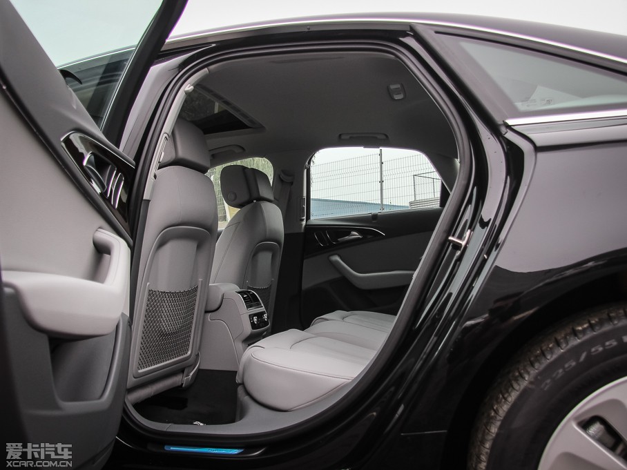 2013?yun)WA6 Hybrid 40 Hybrid