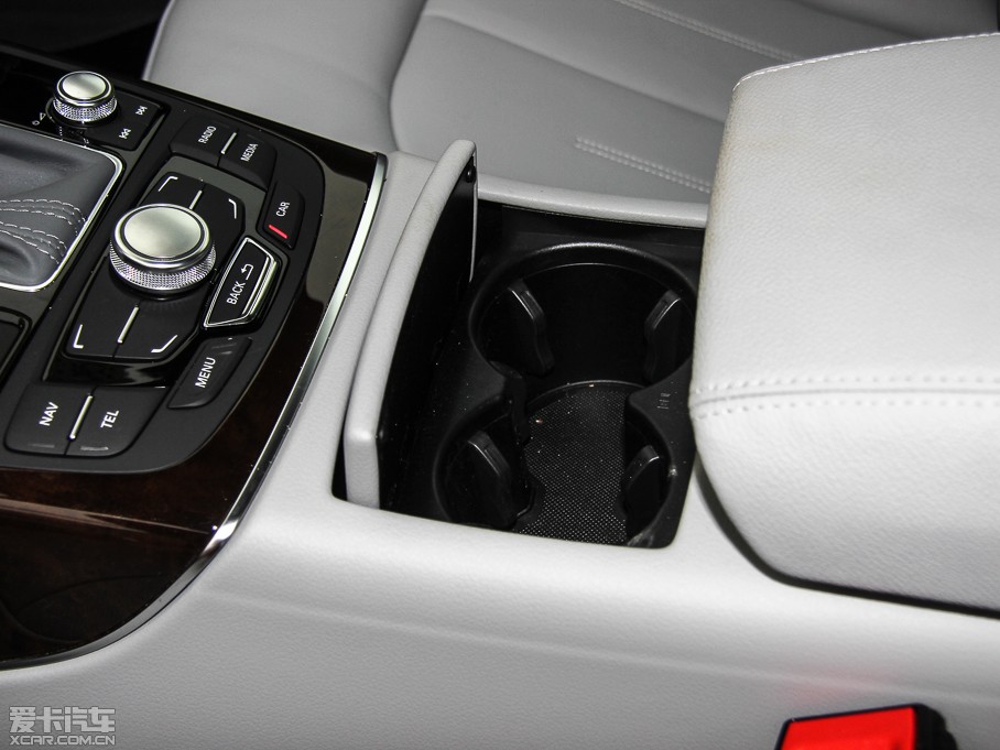 2013?yun)WA6 Hybrid 40 Hybrid