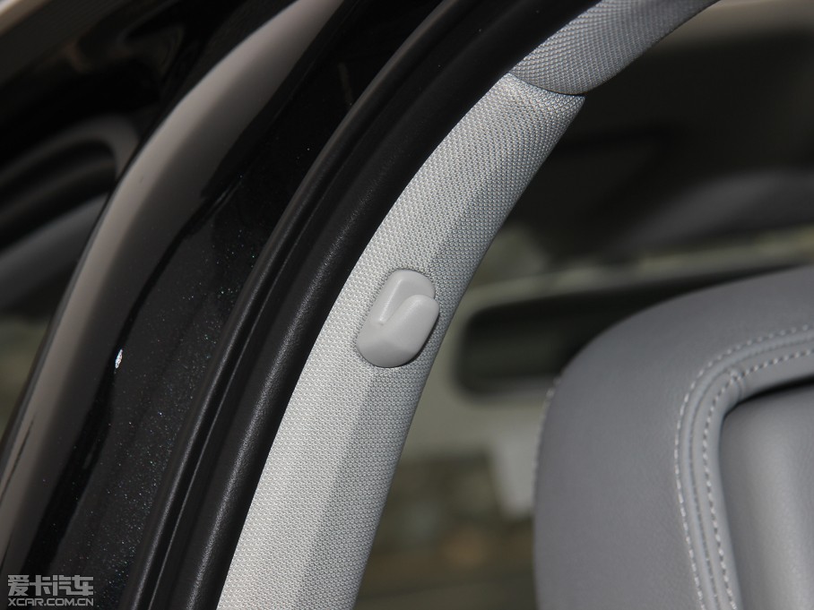 2013?yun)WA6 Hybrid 40 Hybrid