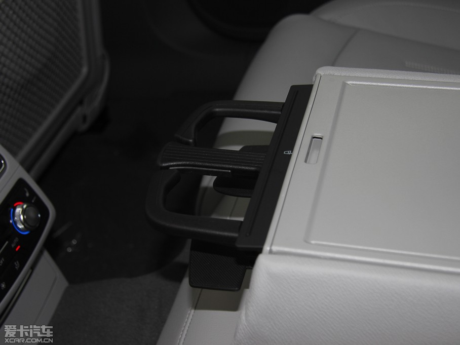 2013?yun)WA6 Hybrid 40 Hybrid