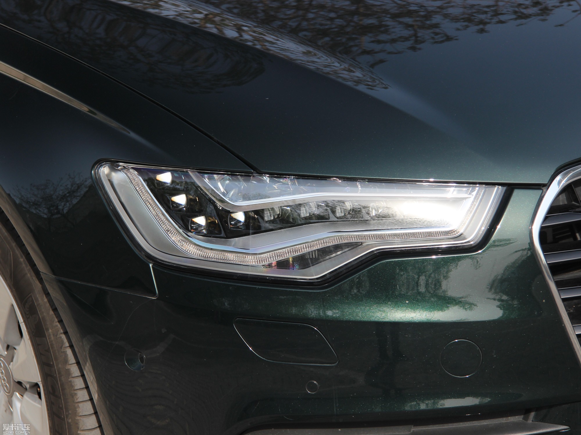 2013?yun)WA6 Hybrid 40 Hybrid