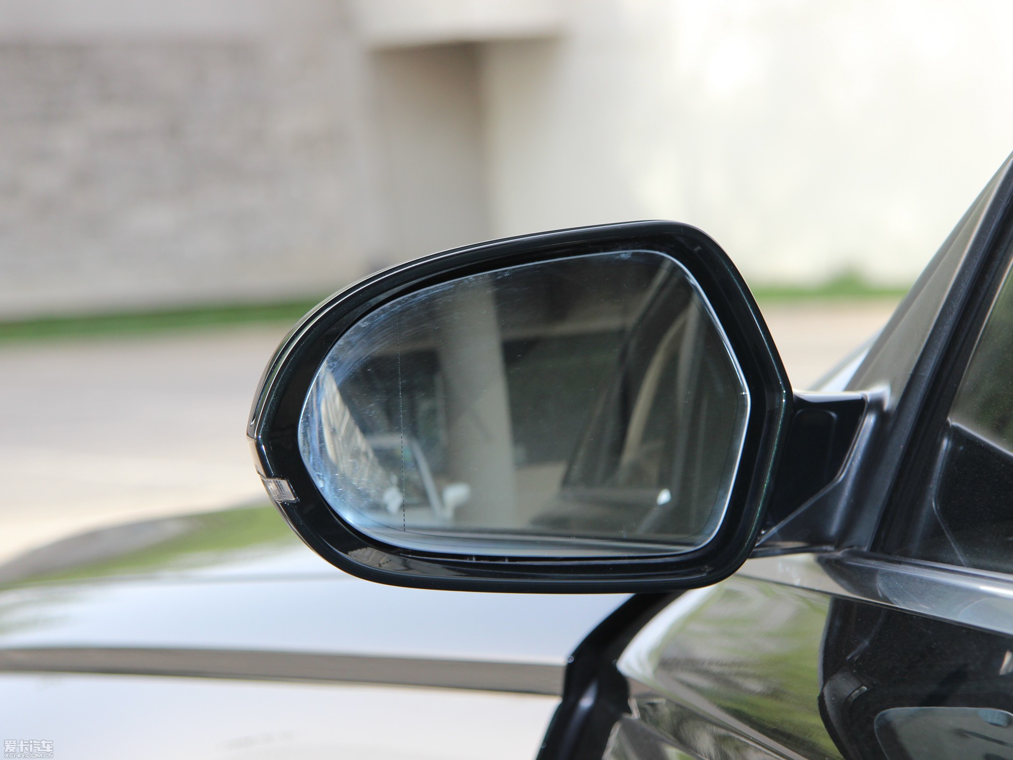 2013WA6 Hybrid 40 Hybrid