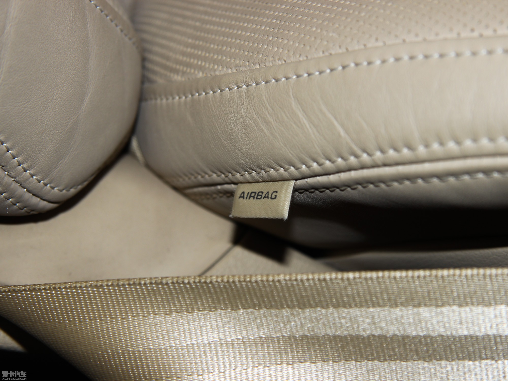 2013?yun)WA6 Hybrid 40 Hybrid