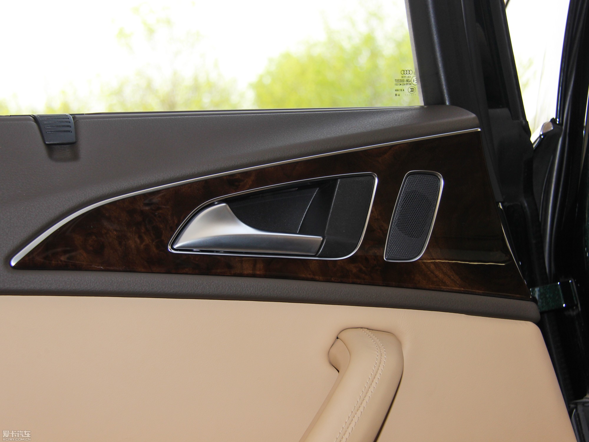 2013?yun)WA6 Hybrid 40 Hybrid