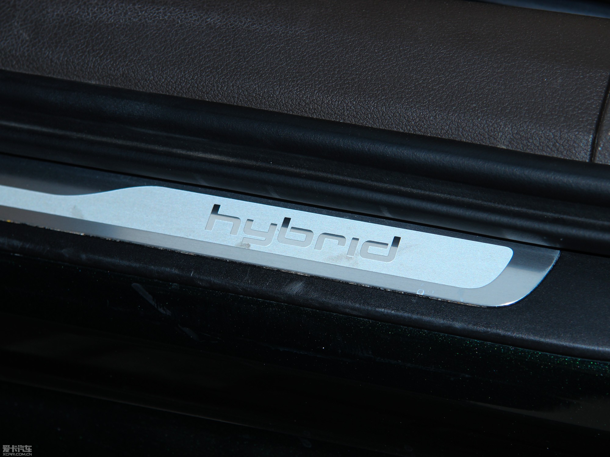 2013?yun)WA6 Hybrid 40 Hybrid