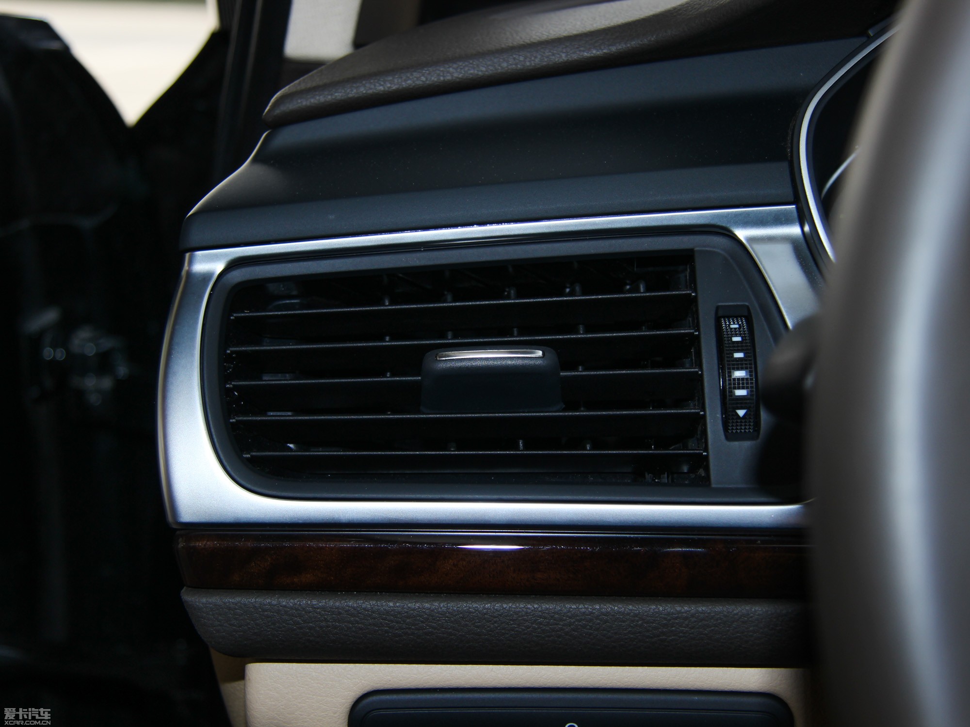 2013WA6 Hybrid 40 Hybrid