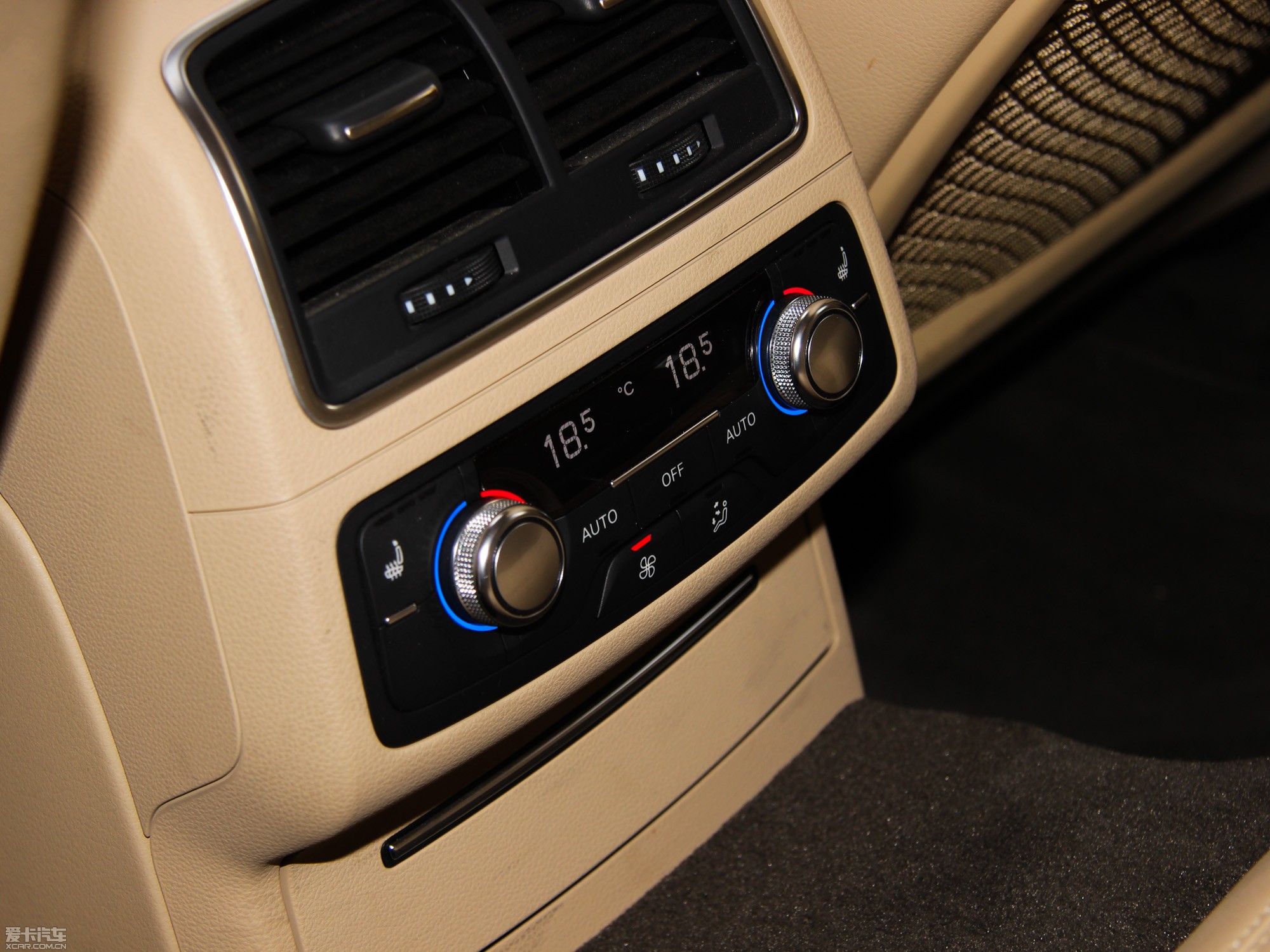 2013?yun)WA6 Hybrid 40 Hybrid