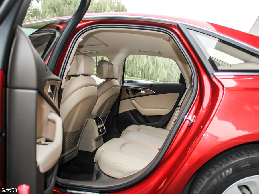 奧迪(進(jìn)口)2013款奧迪A6混合動力