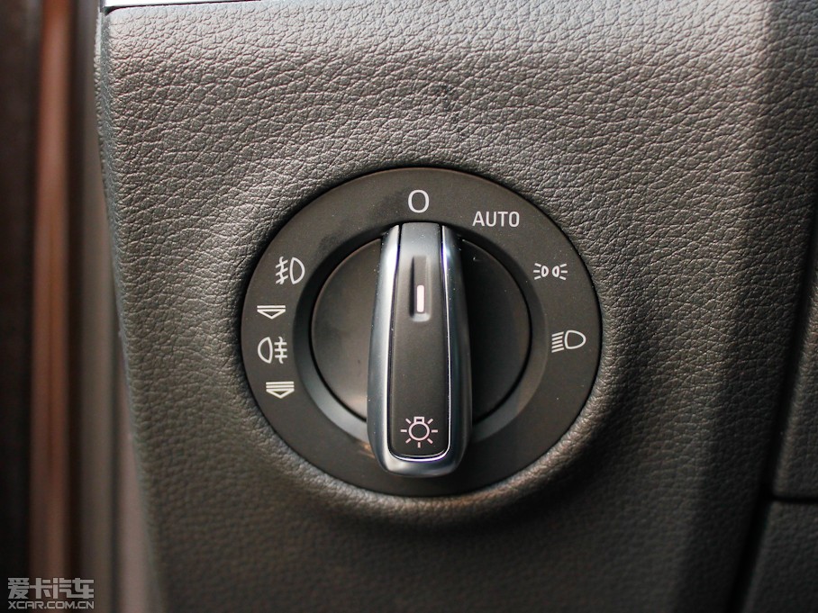 2013?yun)WQ7 40TFSI m(245kW)