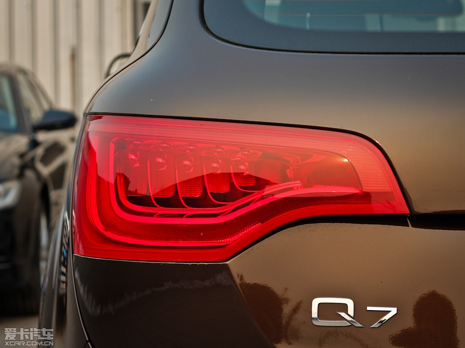 2013?yun)WQ7 40TFSI m(245kW)