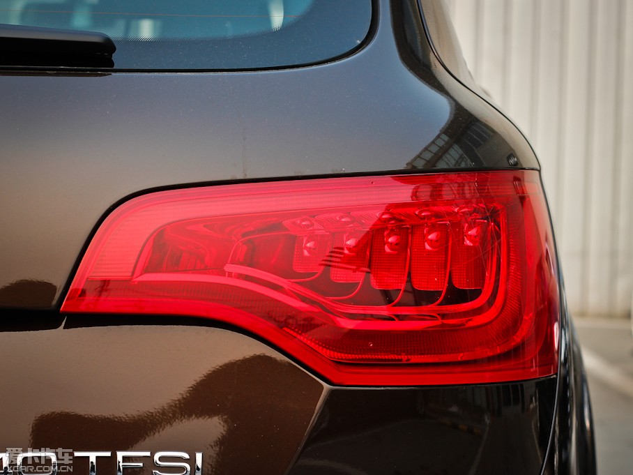 2013?yun)WQ7 40TFSI m(245kW)