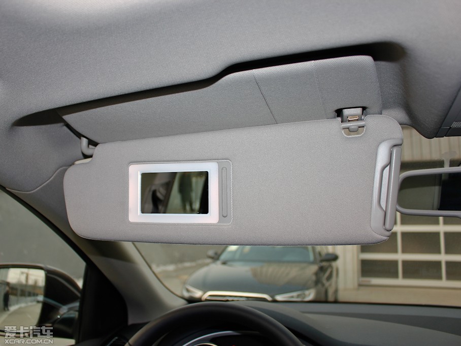 2013?yun)WQ7 40TFSI m(245kW)