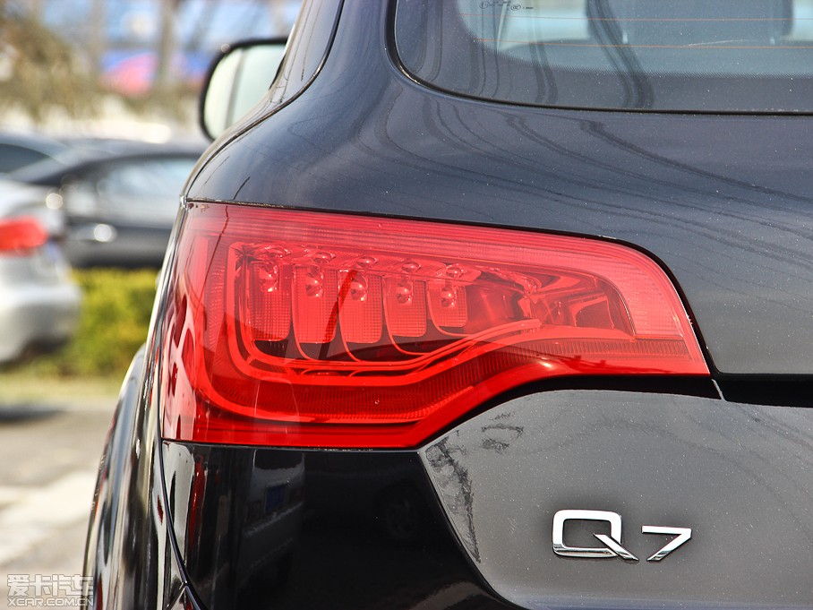 2013?yun)WQ7 40TFSI g(sh)(245kW)