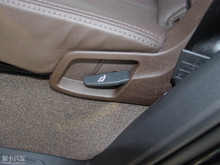 2013?yun)WQ7 40TFSI g(sh)(245kW)