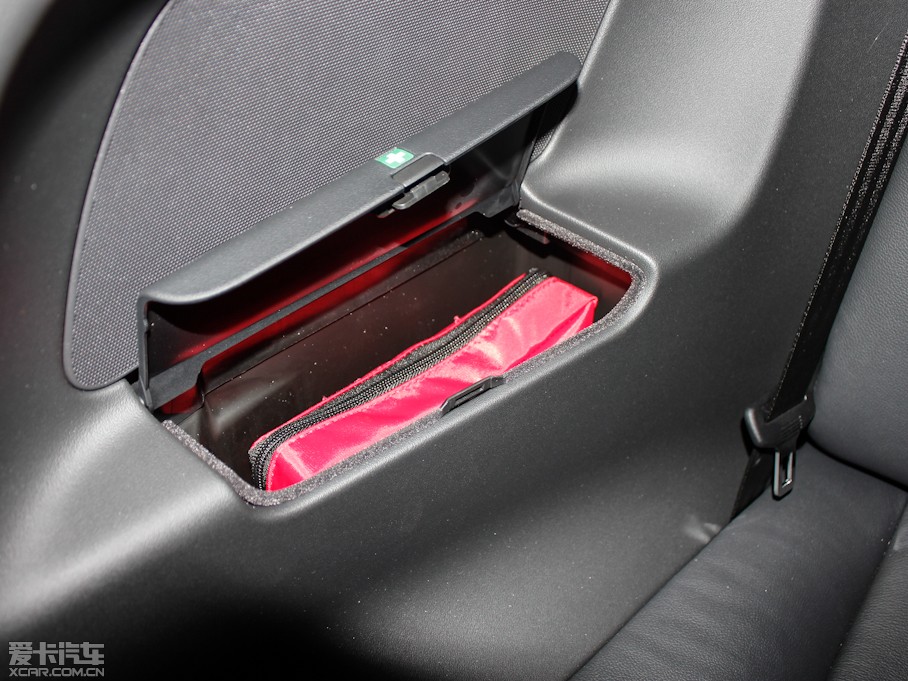 2013?yun)WTT Coupe 45 TFSI