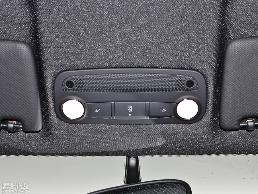 2013?yun)WTT Coupe 45 TFSI ɫ(jng)