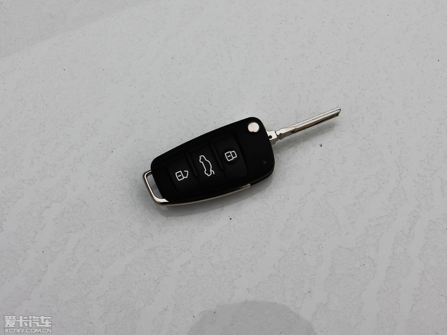 2013?yun)WTT Coupe 45 TFSI ɫ(jng)