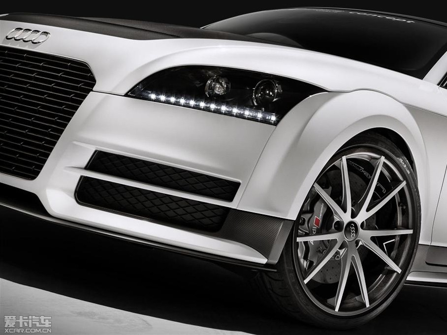 2013?yun)WTT Coupe ultra quattro Concept