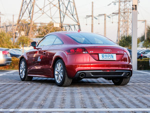 2013款45 TFSI 左后45度