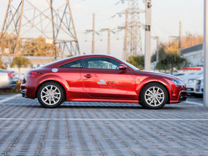 2013款45 TFSI 整体外观