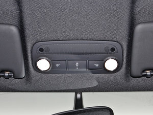 2013款45 TFSI 白色经典版 空间座椅