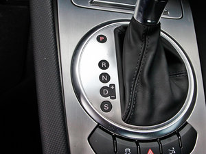 2013款45 TFSI 白色经典版 中控区