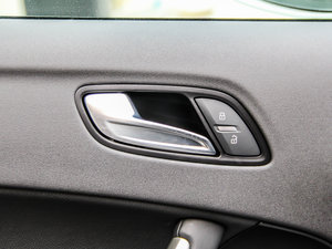 2013款45 TFSI 空间座椅