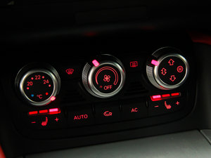 2013Coupe quattro {{