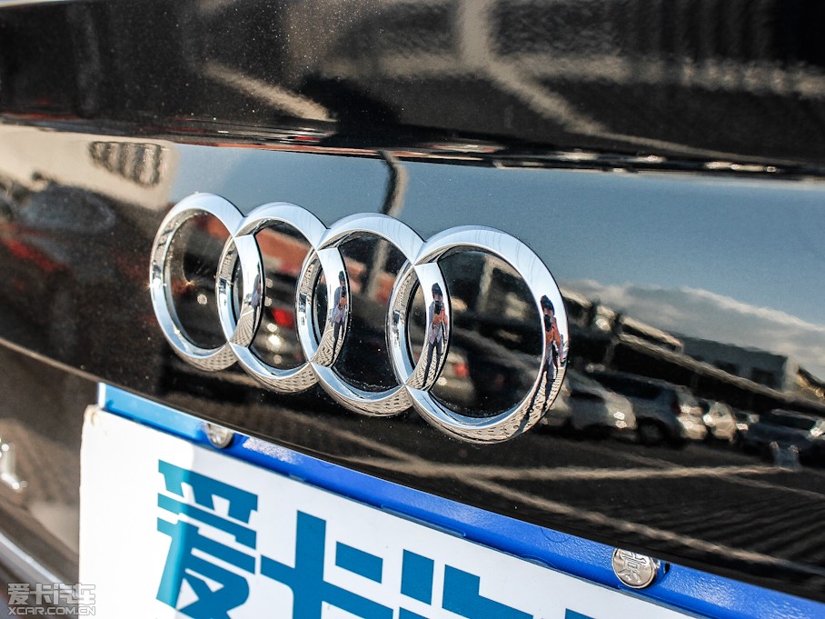 2013WA8 55 TFSI quattro A