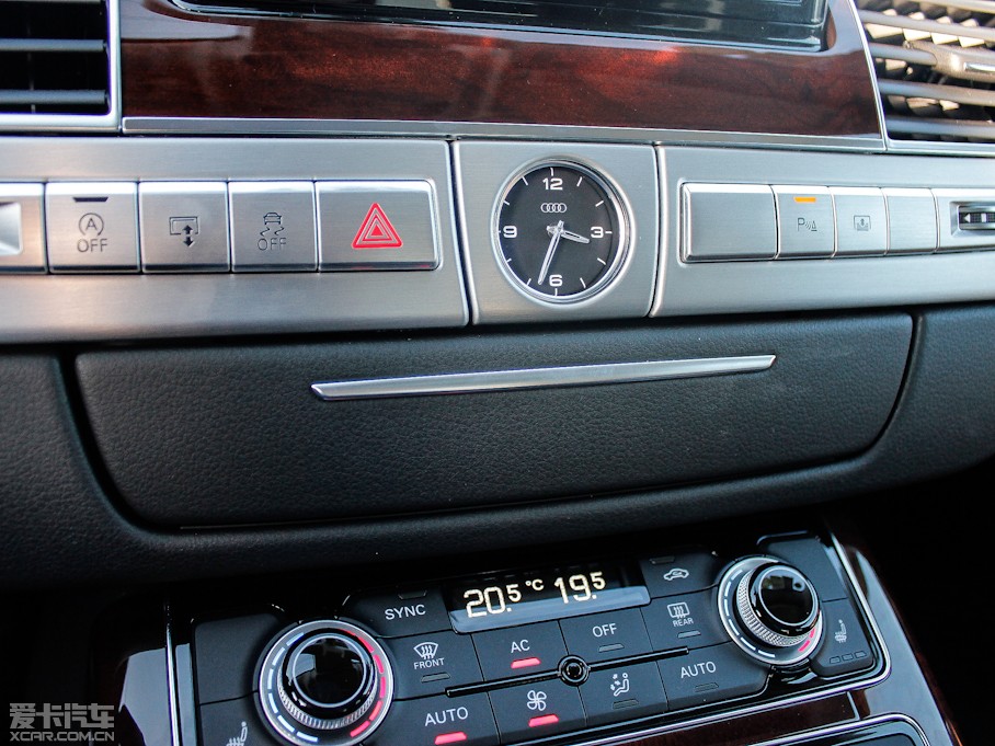 2013WA8 55 TFSI quattro A