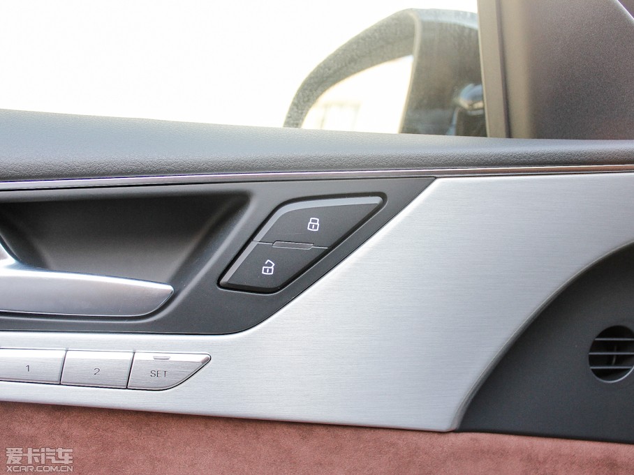 2013WA8 55 TFSI quattro A